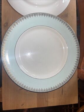 Barrett’s delphatic white mint blue with gold 4 dinner plates